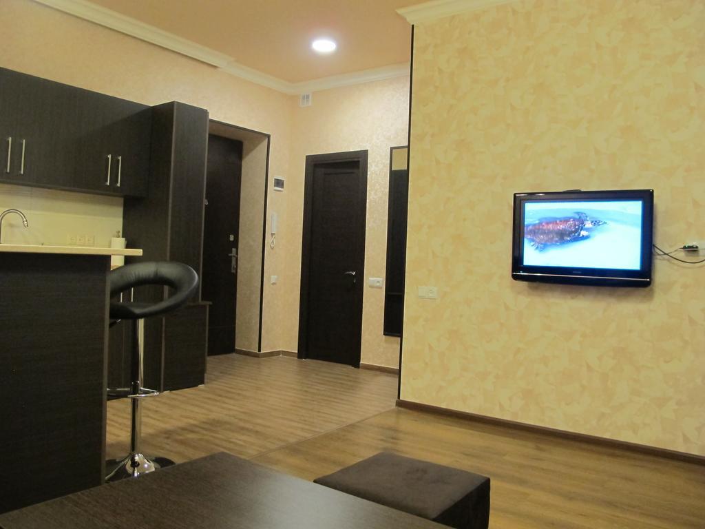 Stay In Heart Of Yerevan Room photo